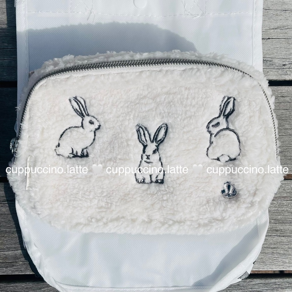 🌙LAST ONE🐇Lululemon Athletica Lunar New Years White Rabbit Everywhere Belt Bag